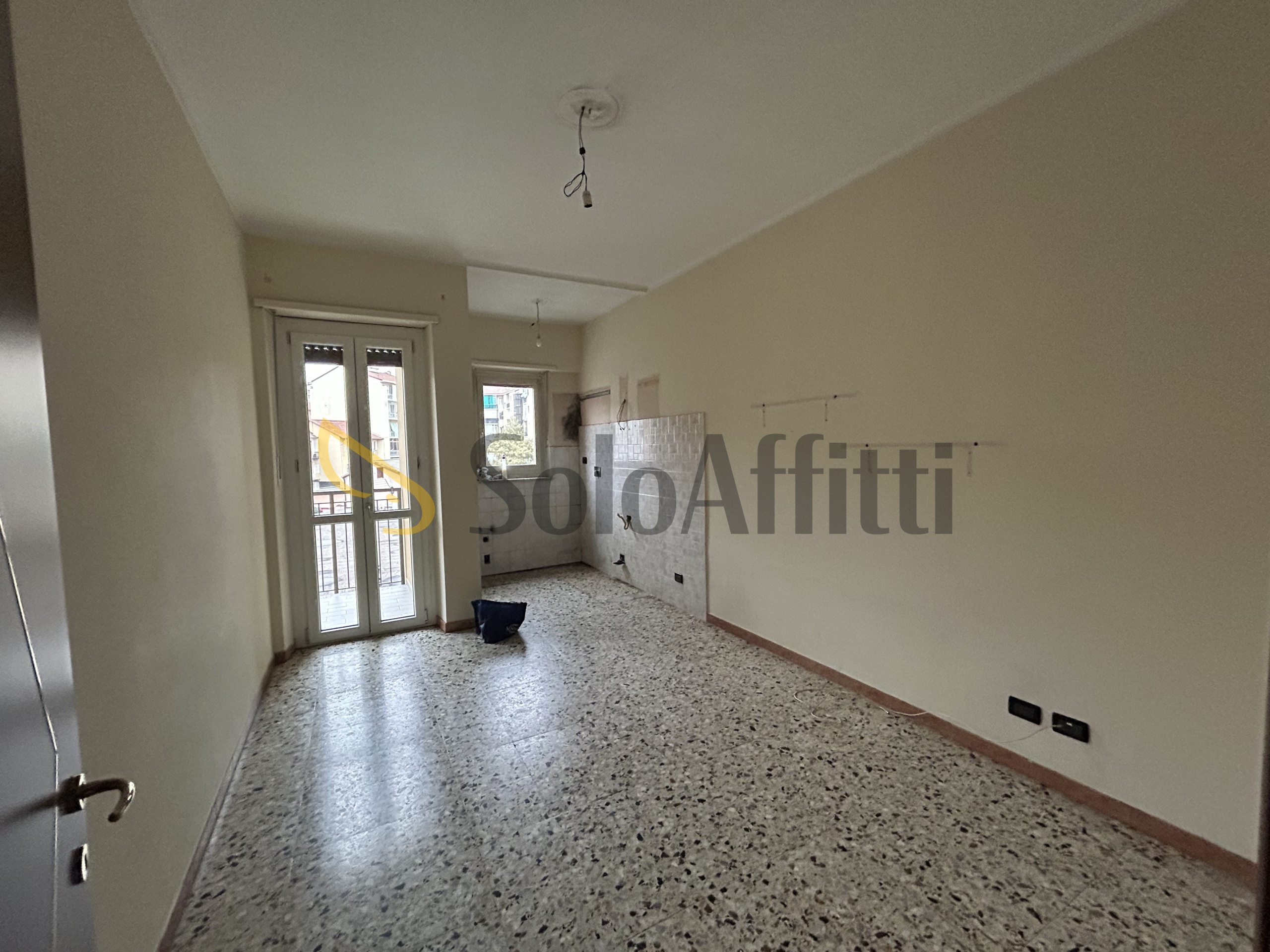 Trilocale in affitto in via montalenghe 13, Torino