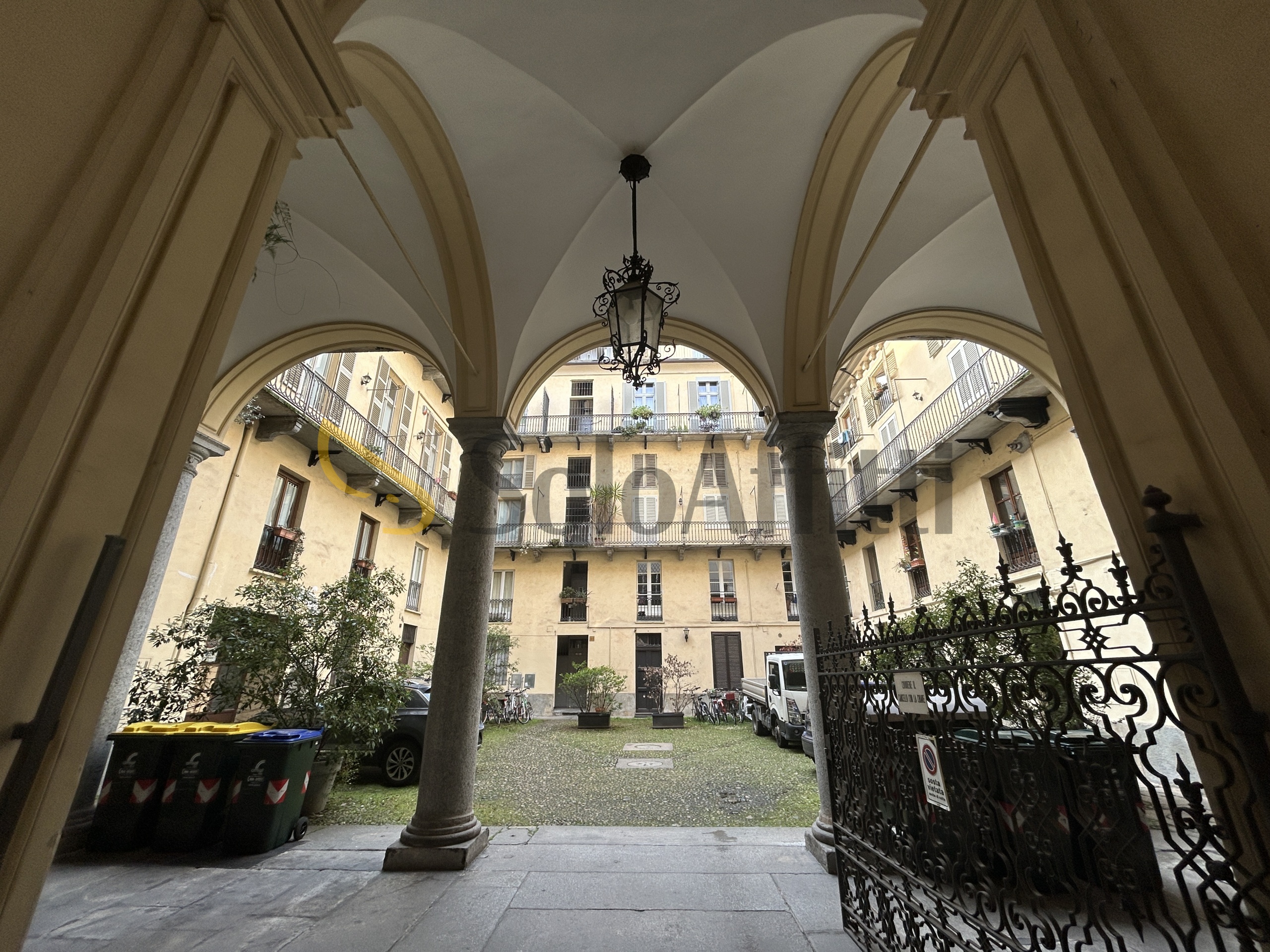 Locale commerciale in affitto, Torino quadrilatero romano