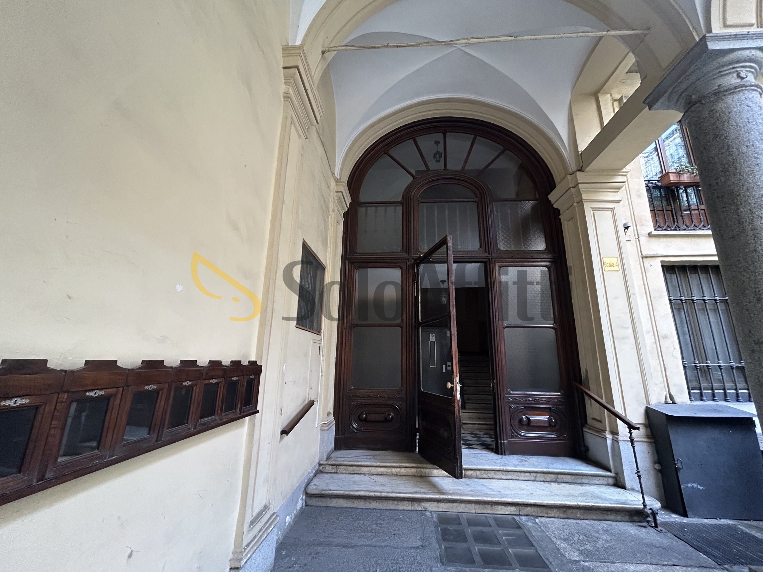 Locale commerciale in affitto, Torino quadrilatero romano