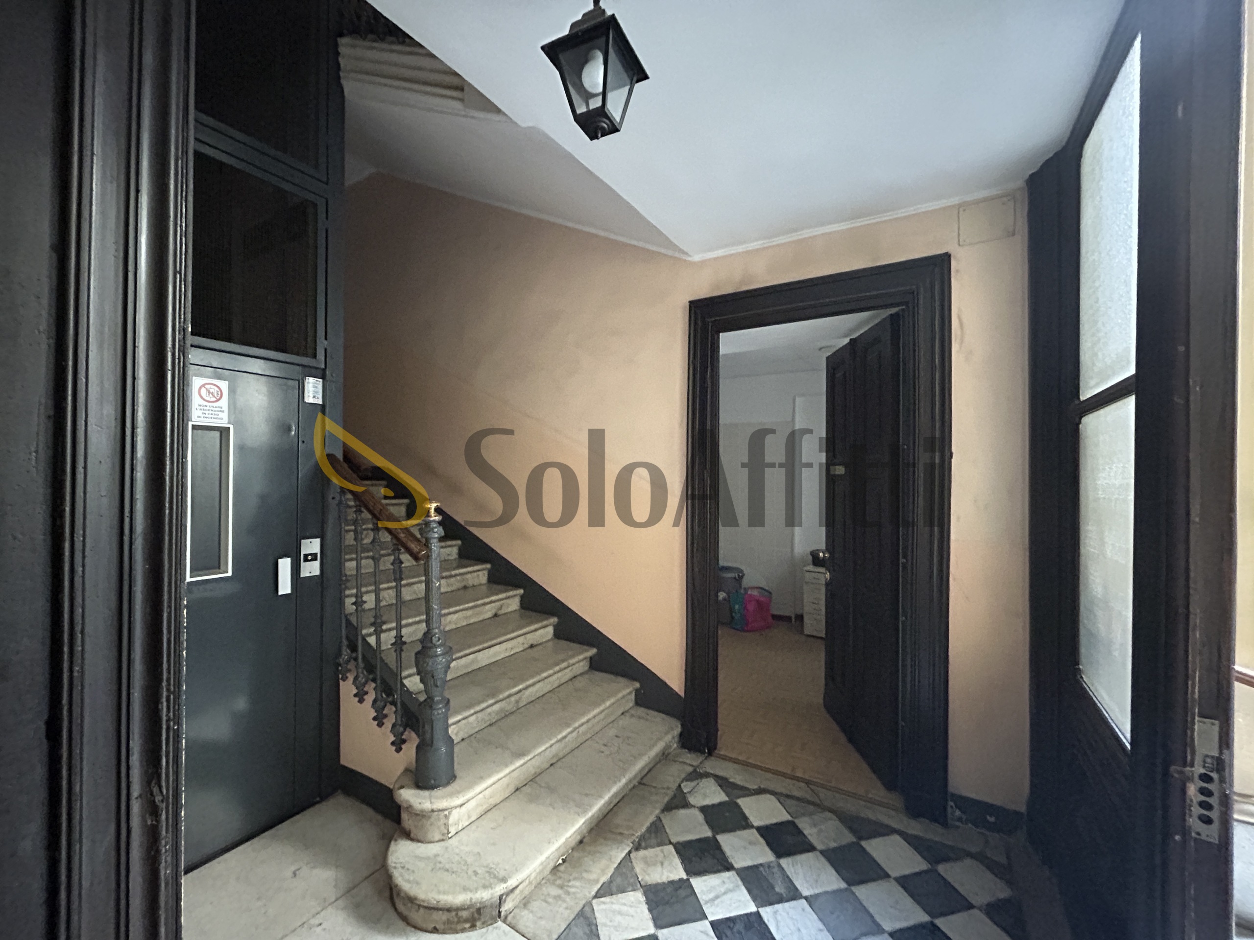 Locale commerciale in affitto, Torino quadrilatero romano