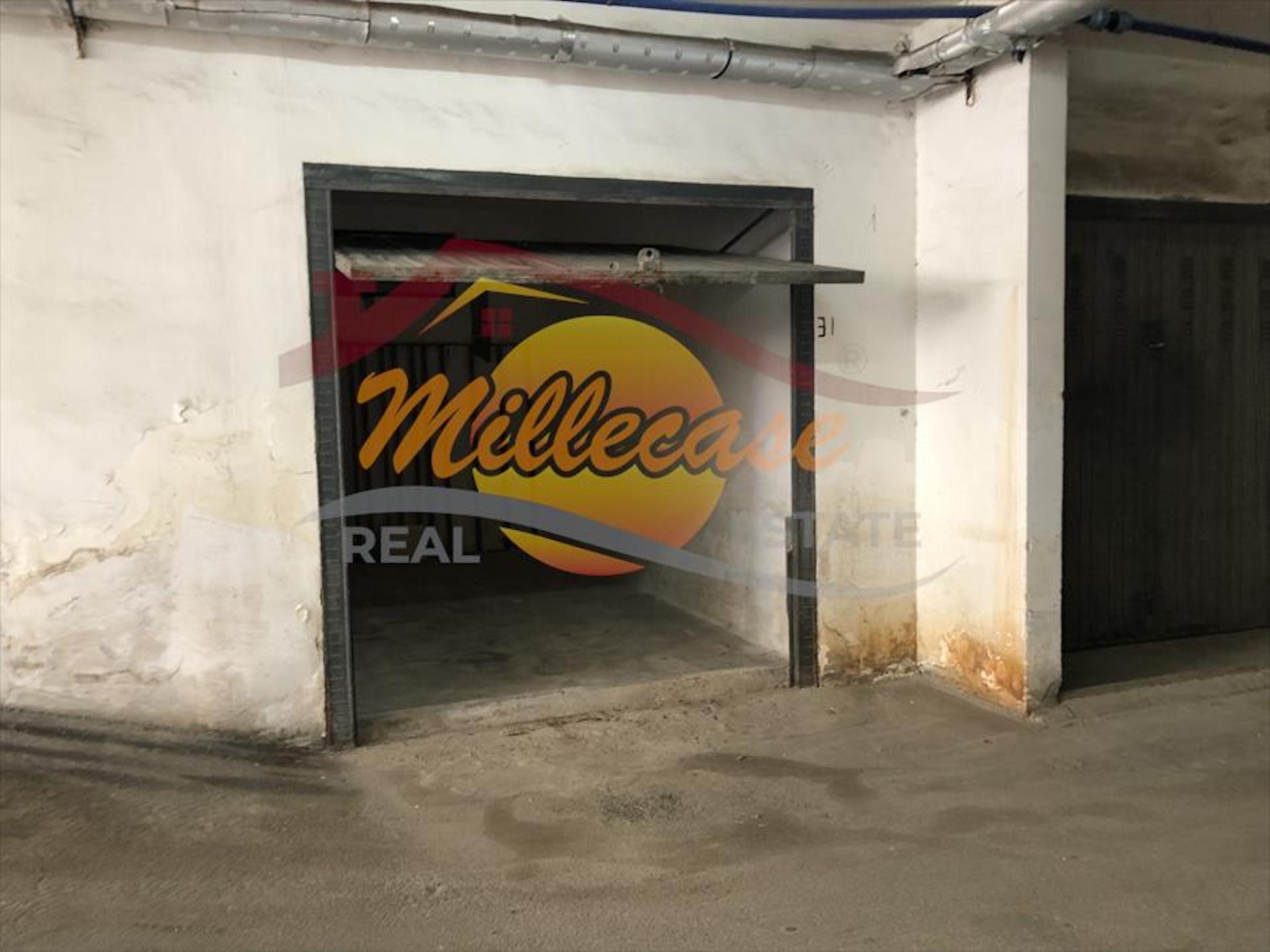 Box/Garage 19mq da ristrutturare in via filisto, Siracusa