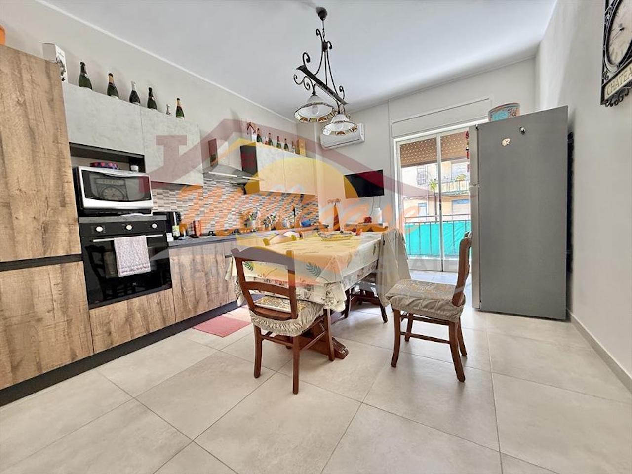 Appartamento da ristrutturare in via michele bonanno, Siracusa