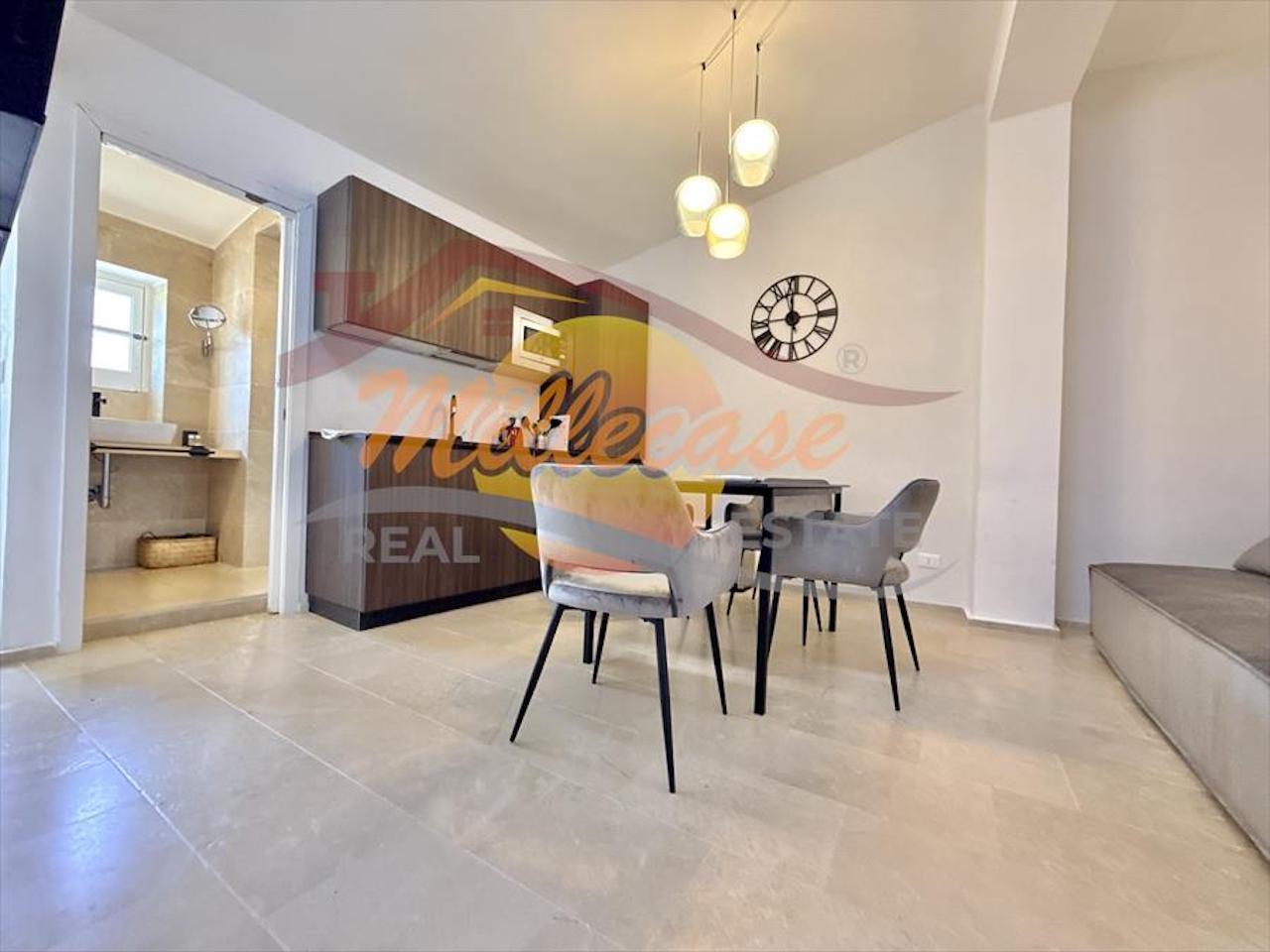 Bilocale ristrutturato in via mirabella, Siracusa