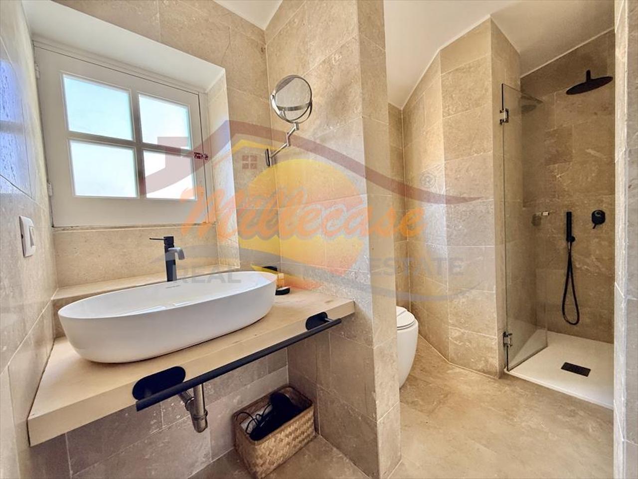 Bilocale ristrutturato in via mirabella, Siracusa