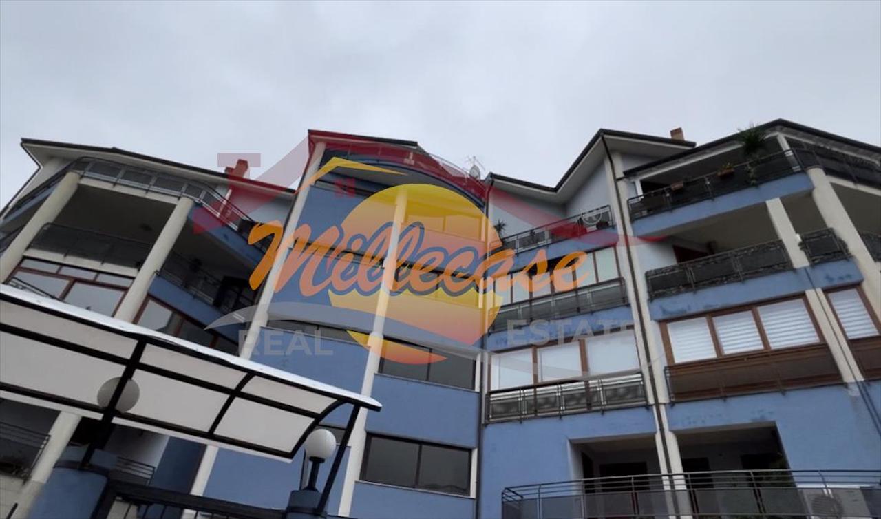 Trilocale con box in viale scala greca, Siracusa