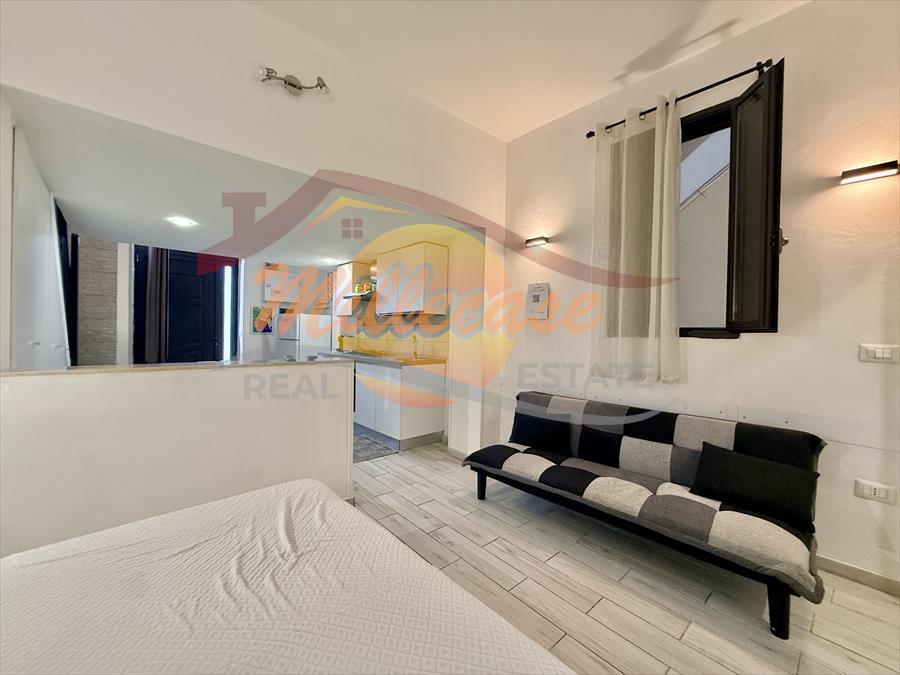 Trilocale ristrutturato in viale luigi cadorna, Siracusa