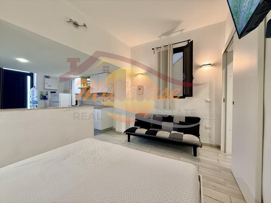 Trilocale ristrutturato in viale luigi cadorna, Siracusa