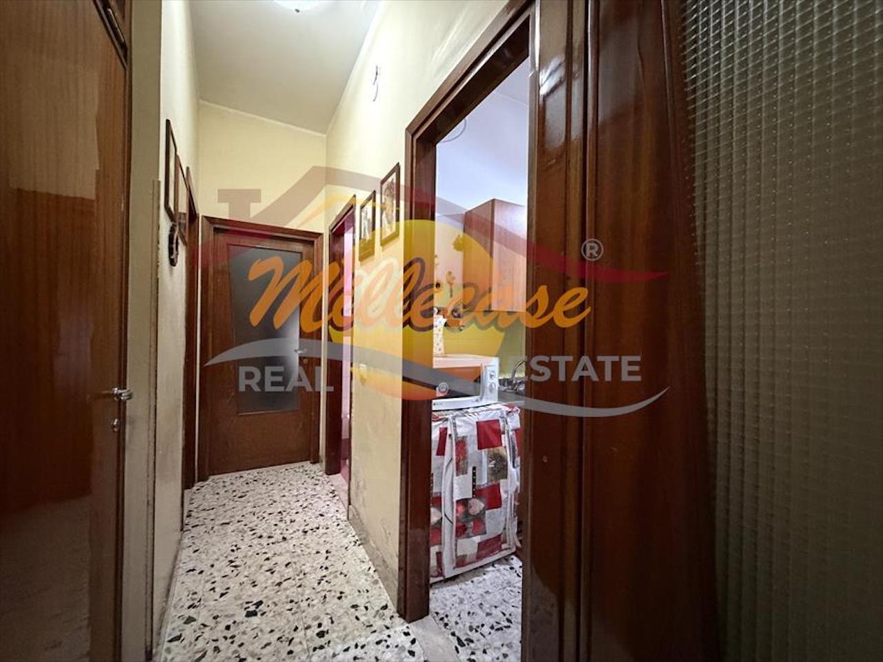 Trilocale da ristrutturare in gelone, Siracusa