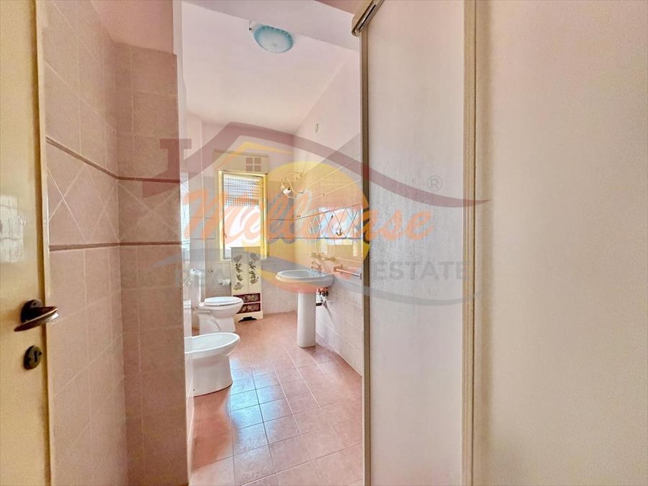 Quadrilocale in vendita in viale santa panagia 136b, Siracusa