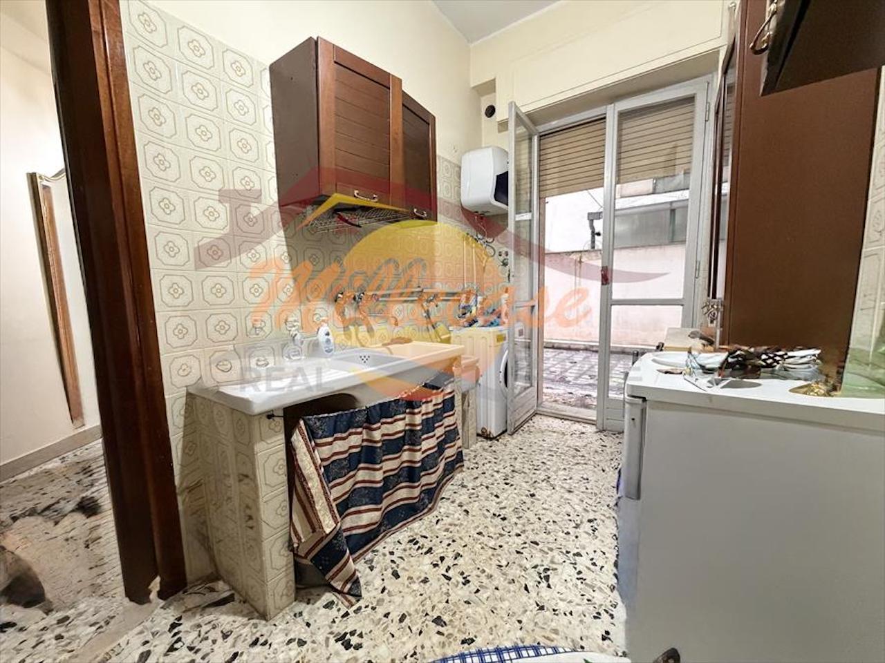 Trilocale con terrazzo in corso gelone, Siracusa