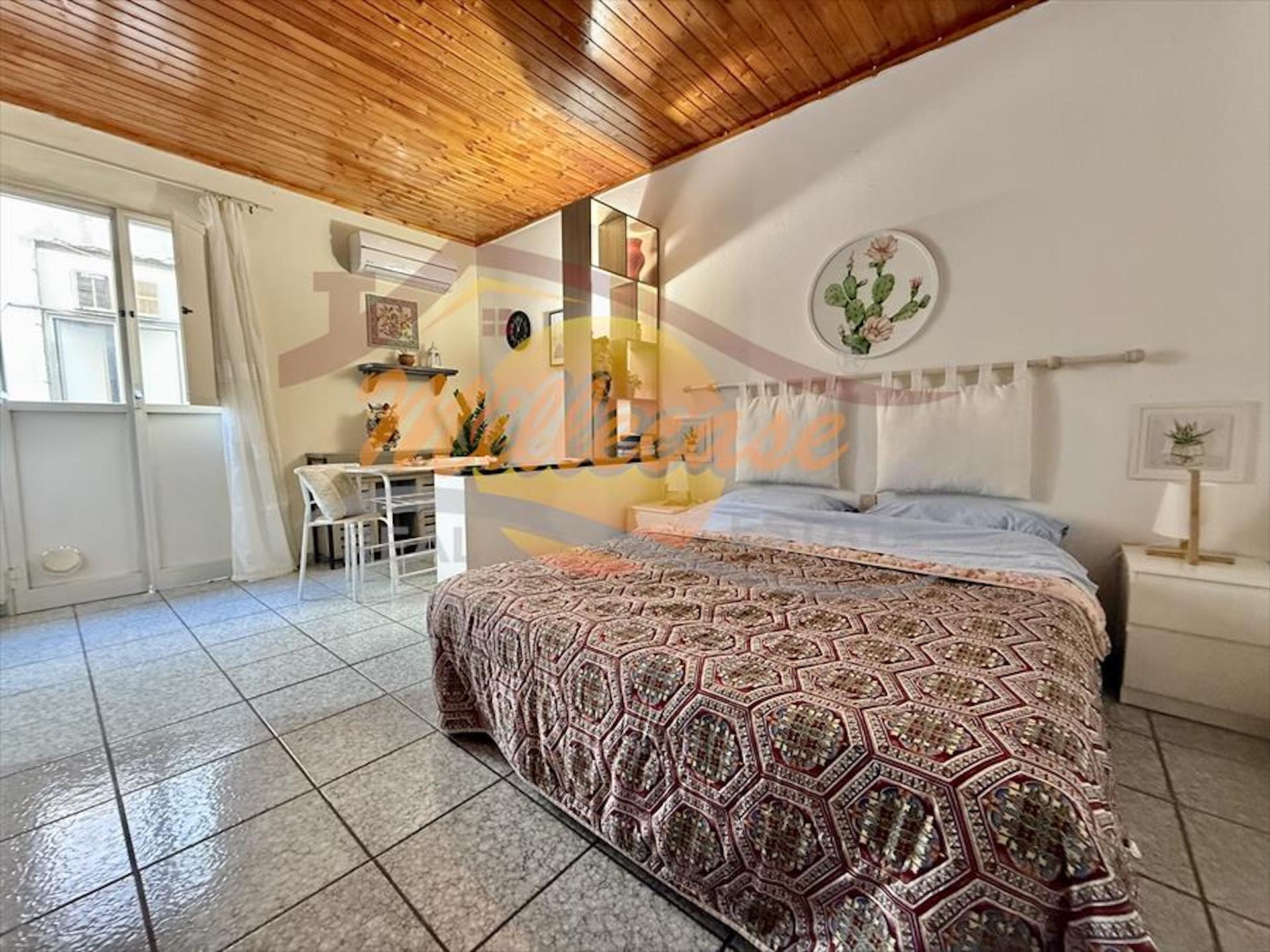 Trilocale in vendita in via dell'unita' d'italia, Siracusa