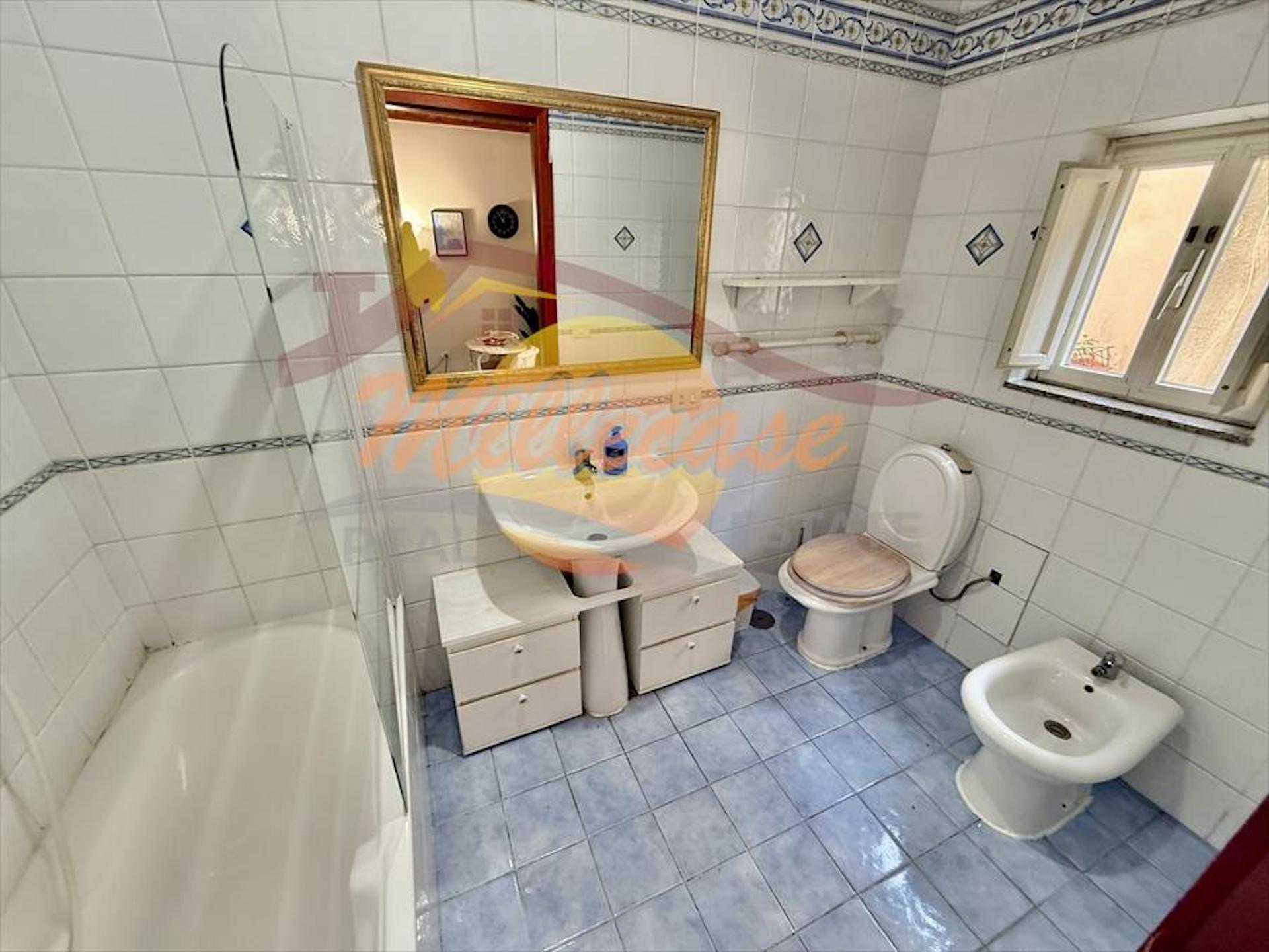 Trilocale in vendita in via dell'unita' d'italia, Siracusa