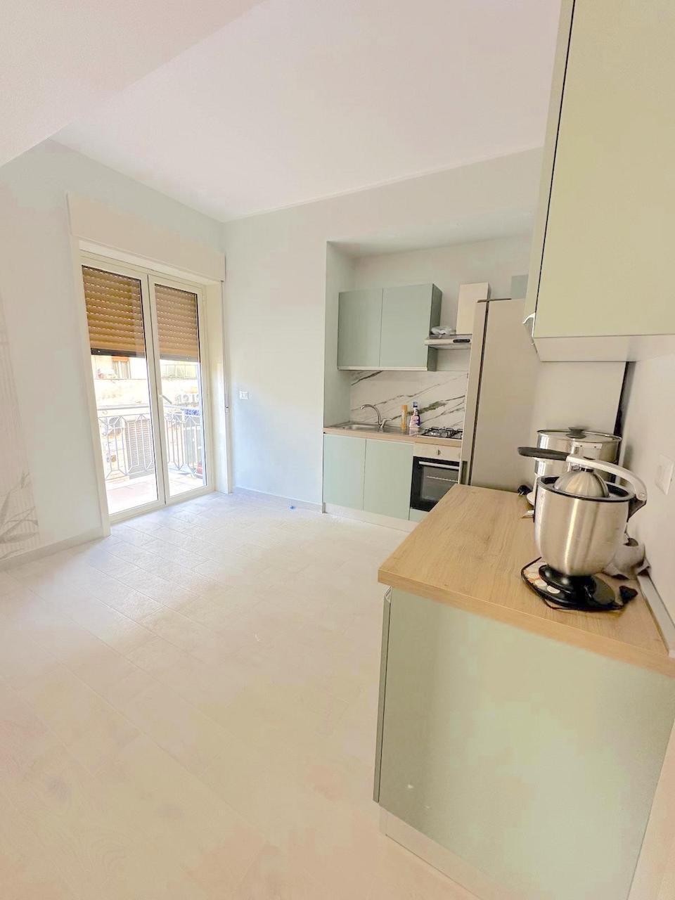 Bilocale ristrutturato in via misterbianco 4, Siracusa