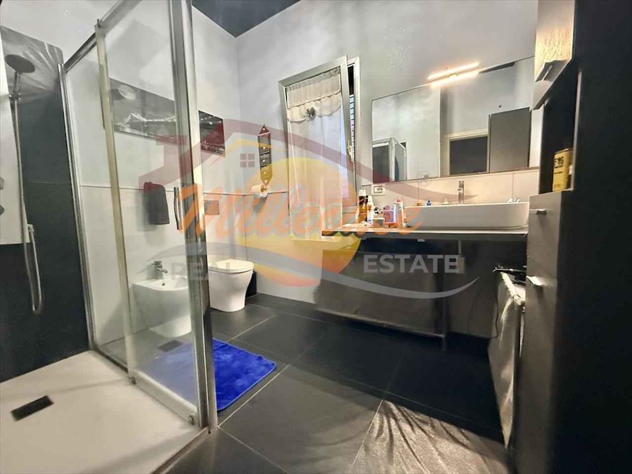 Villa con giardino in via della donzella, Siracusa