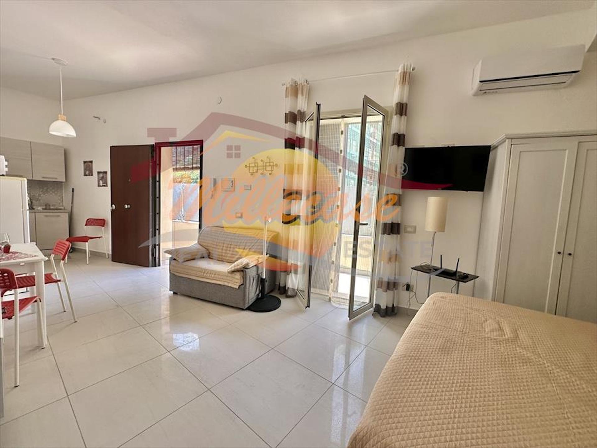 Monolocale in affitto in viale tunisi, Siracusa