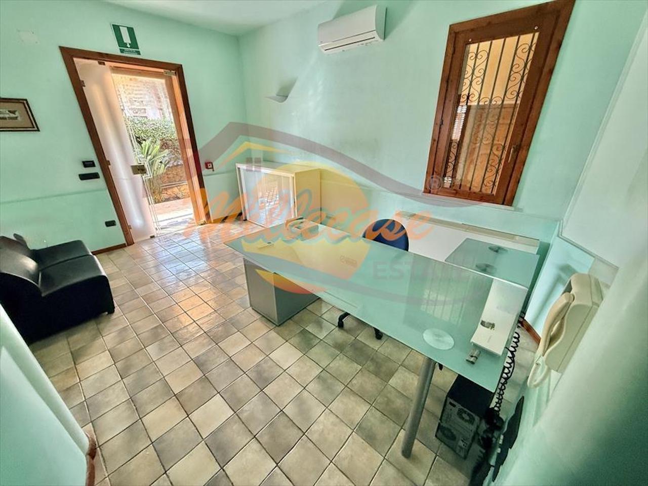 Villa in vendita in via capuana 14, Siracusa