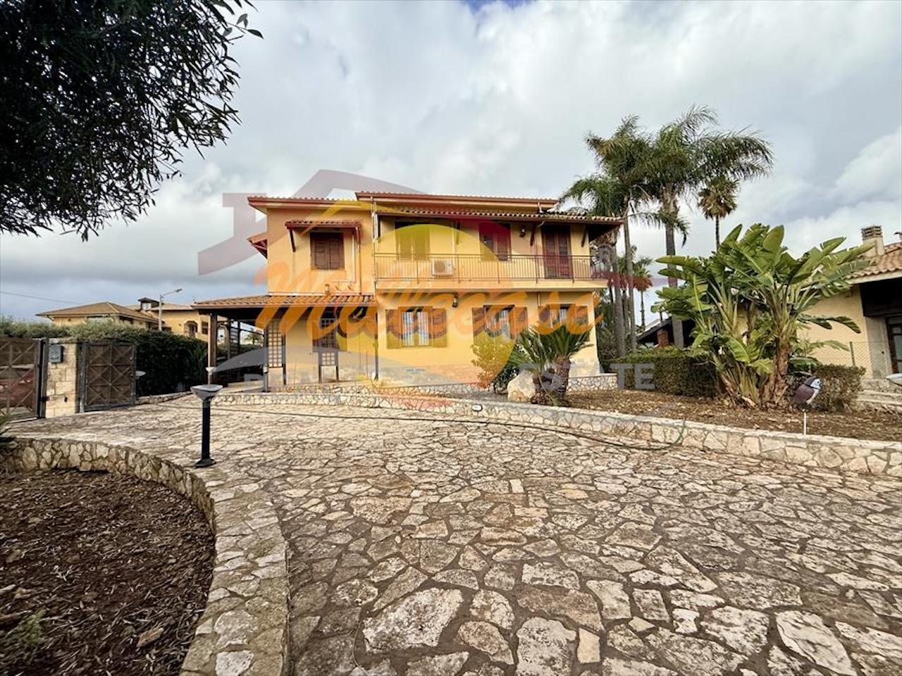 Villa in vendita in via capuana 14, Siracusa