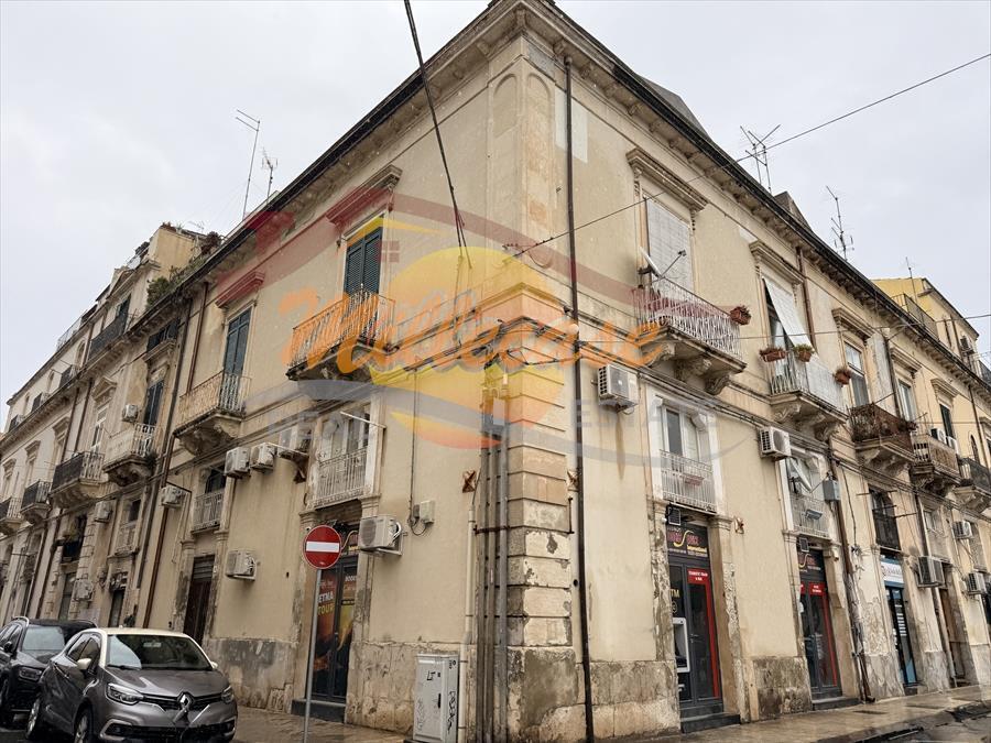 Bilocale da ristrutturare in via malta, Siracusa