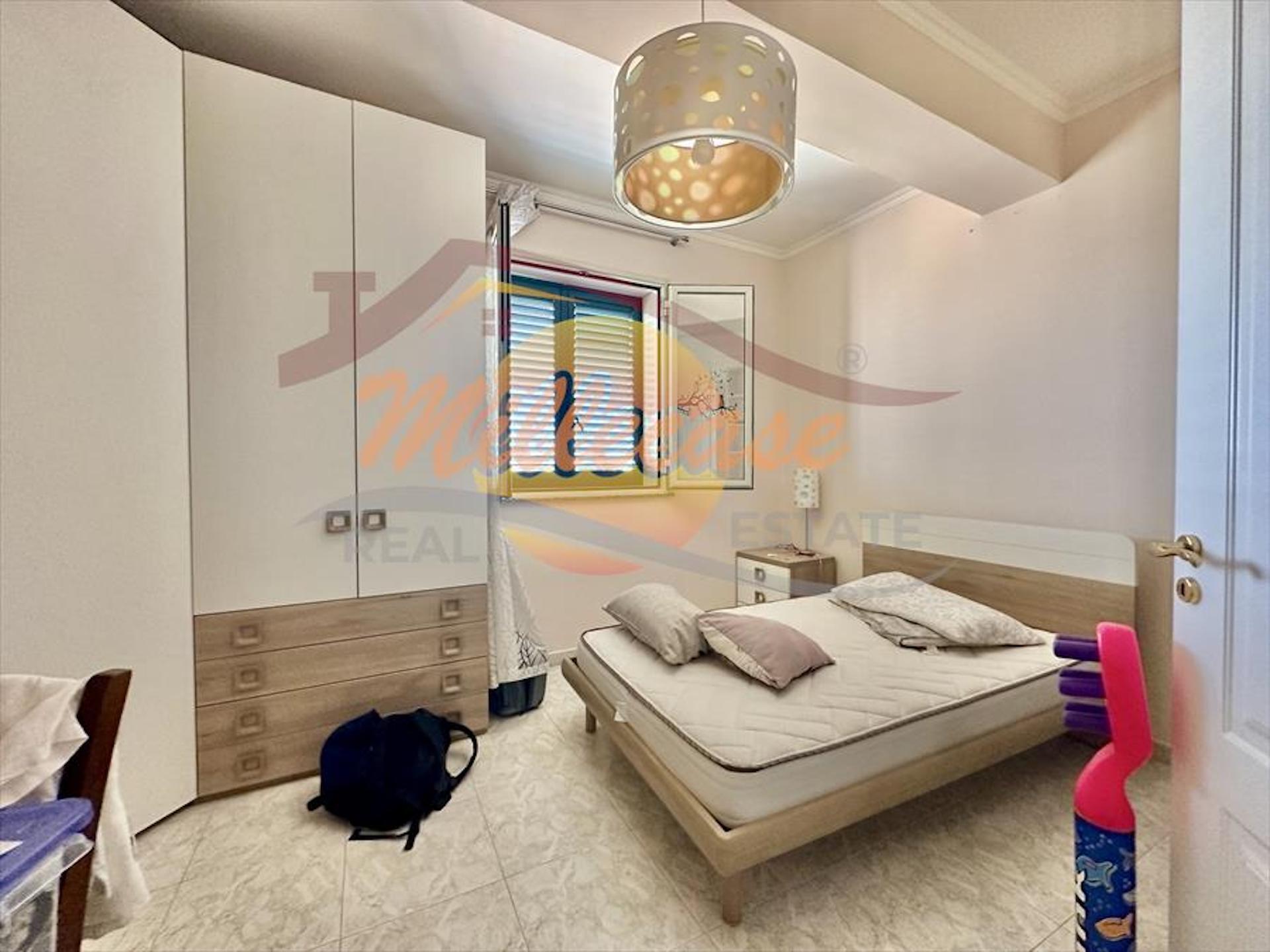 Quadrilocale con terrazzo in viae epipoli, Siracusa