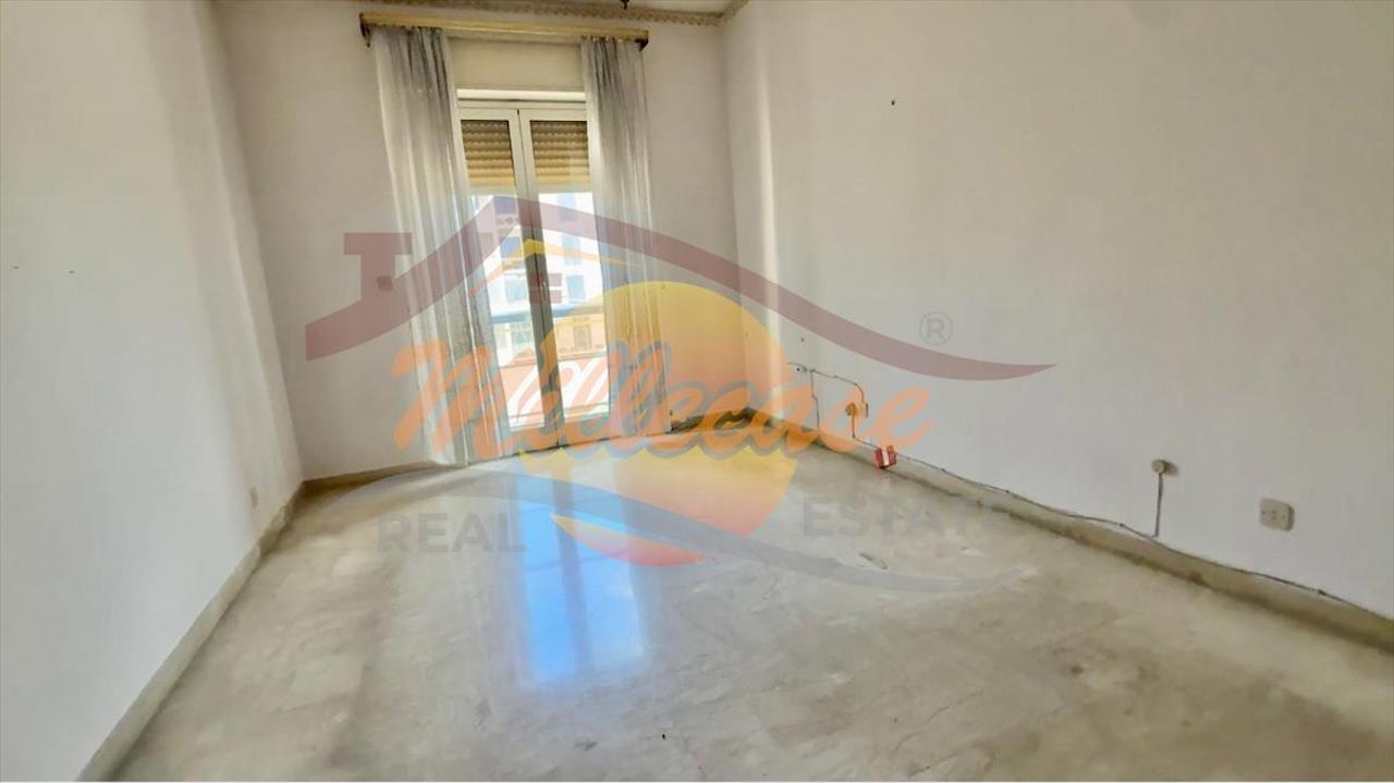 Appartamento con box in viale scala greca, Siracusa