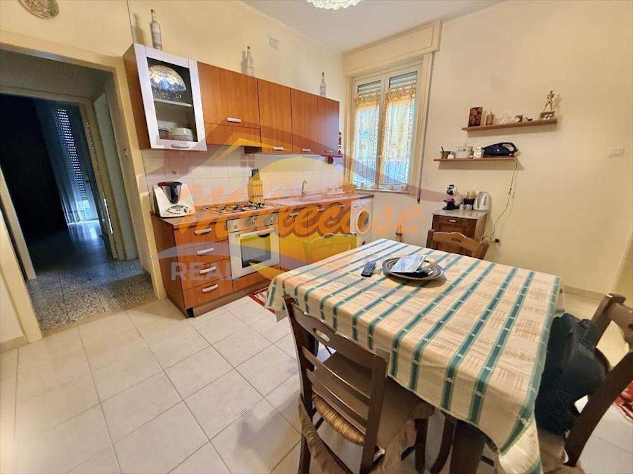 Trilocale in vendita in via daniele monteleoni, Siracusa