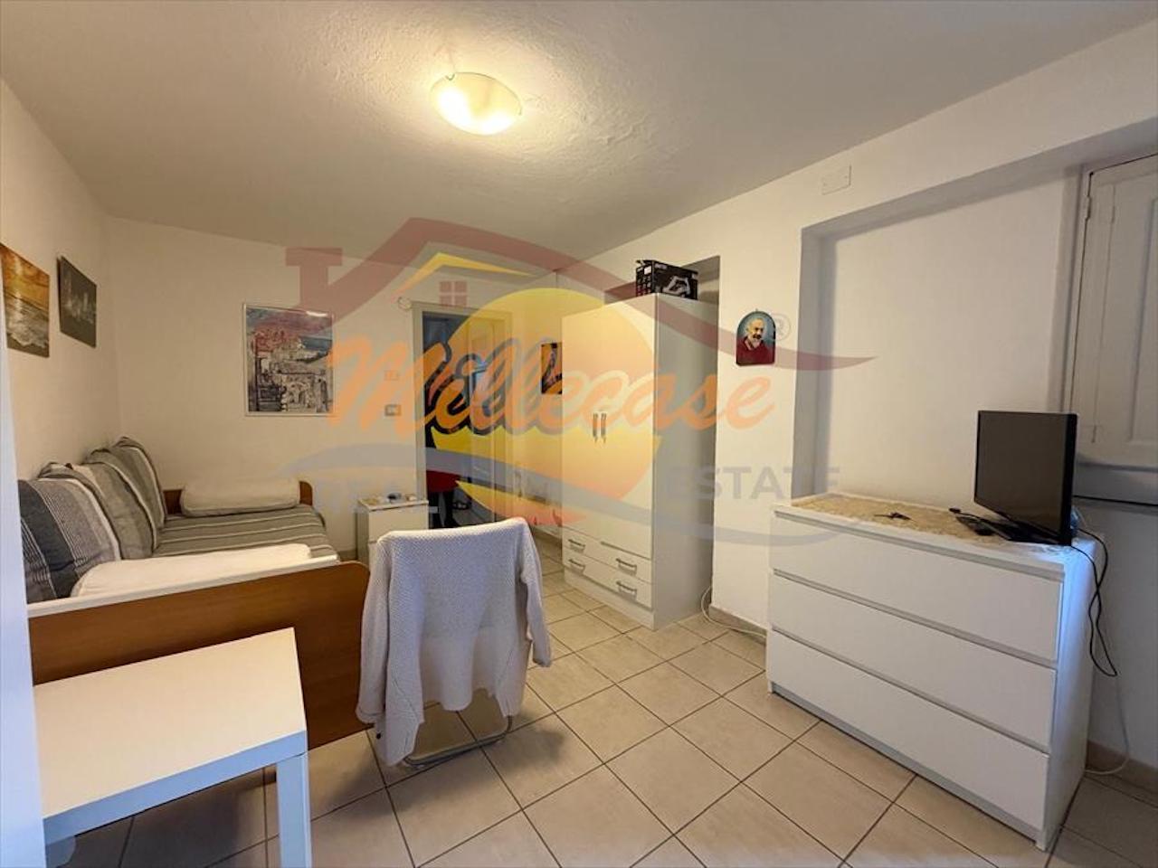 Monolocale in affitto in viale teracati, Siracusa