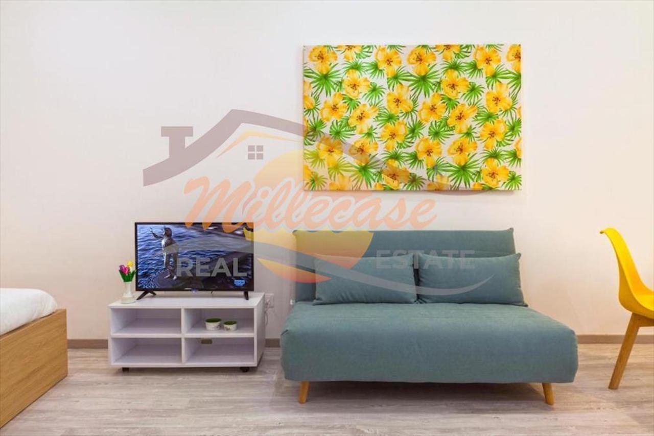 Bilocale ristrutturato in via saverio landolina, Siracusa