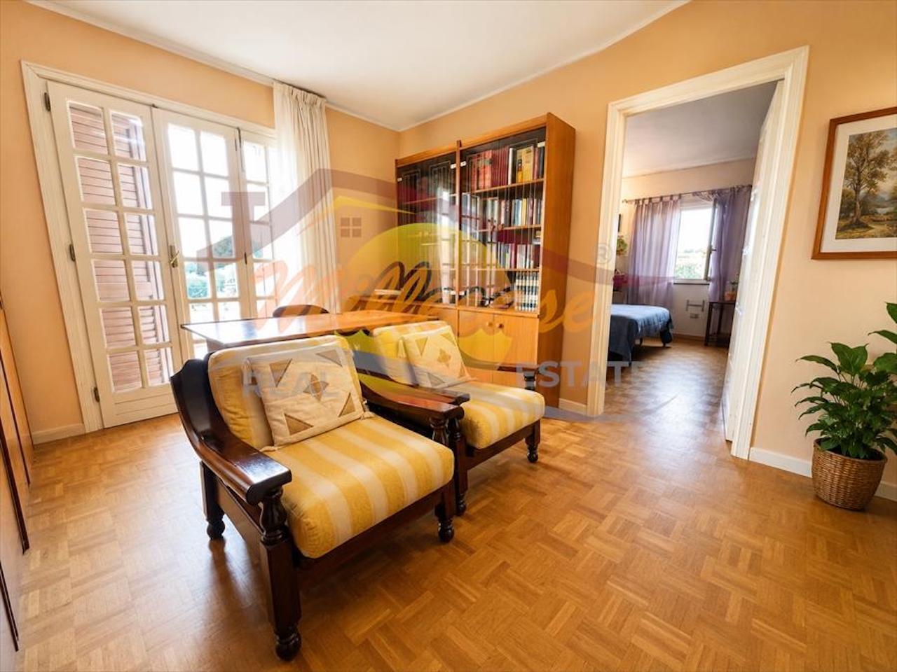 Casa indipendente con giardino in via priamo, Siracusa