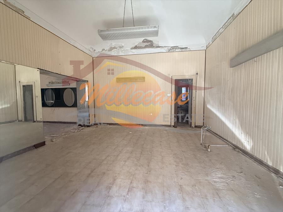 Bilocale da ristrutturare in via bainsizza, Siracusa