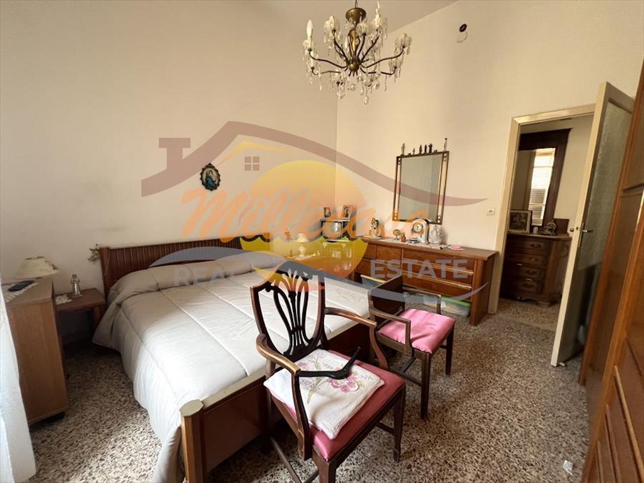 Trilocale da ristrutturare in via bainsizza, Siracusa