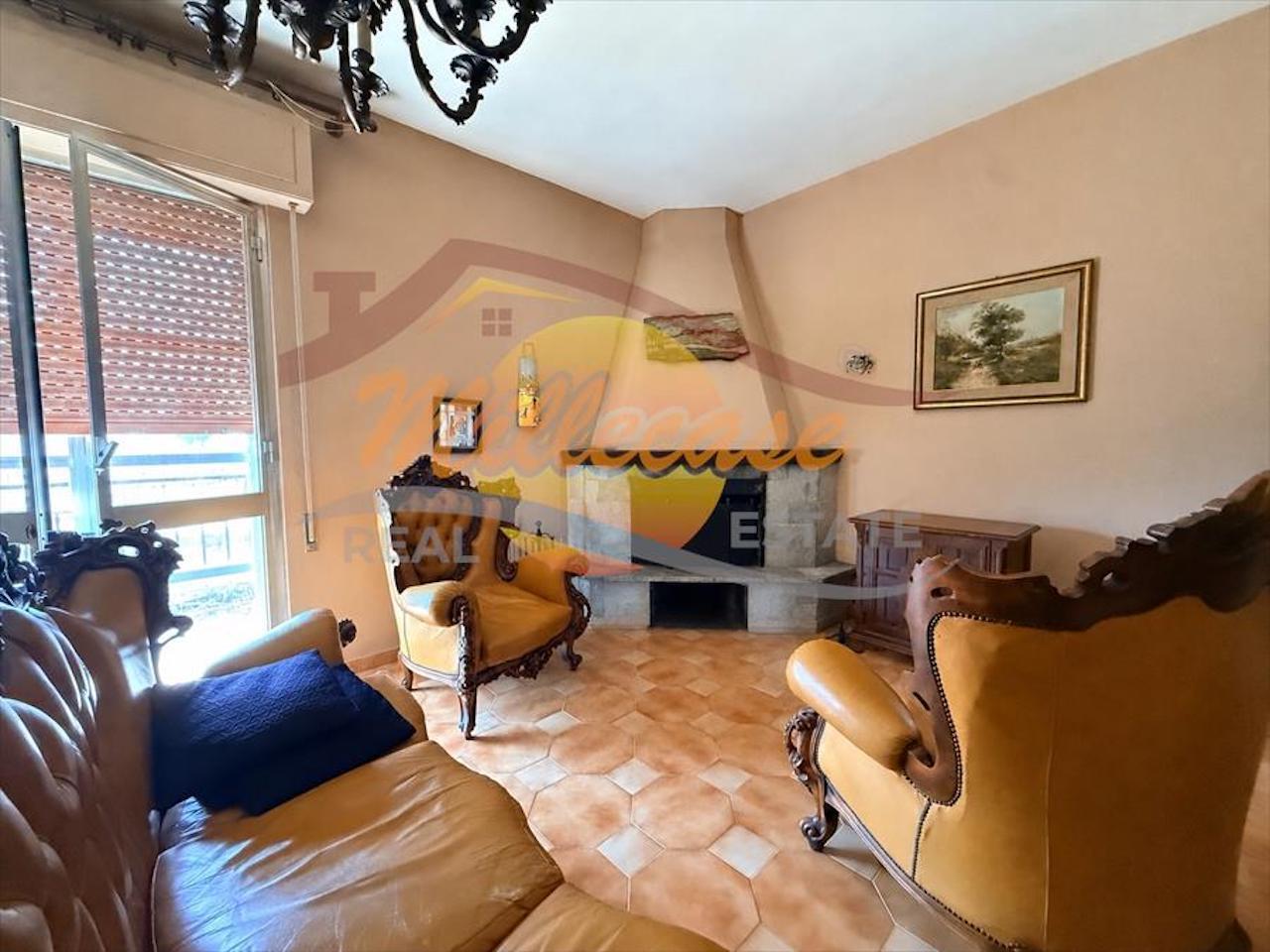 Villa con giardino in viale edoardo garrone, Siracusa