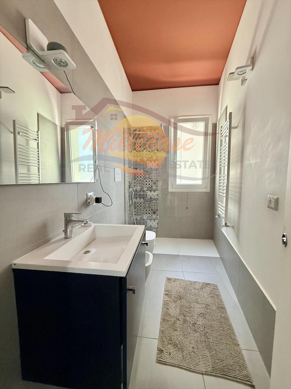 Appartamento con box in viale scala greca, Siracusa