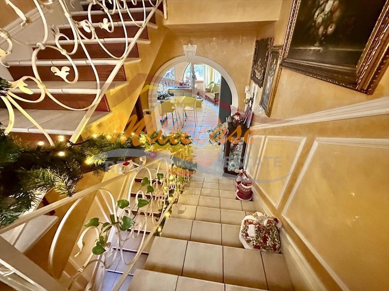 Casa indipendente con giardino in traversa sinerchia, Siracusa
