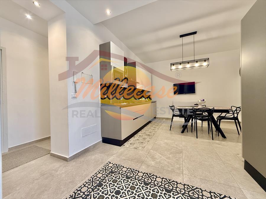 Quadrilocale ristrutturato in viale dei comuni 121, Siracusa