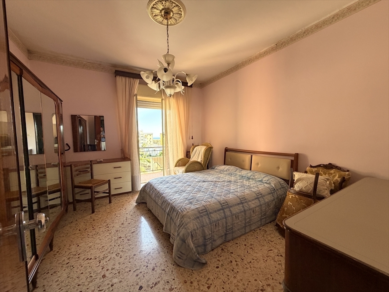 Quadrilocale in vendita in viale dei comuni, Siracusa