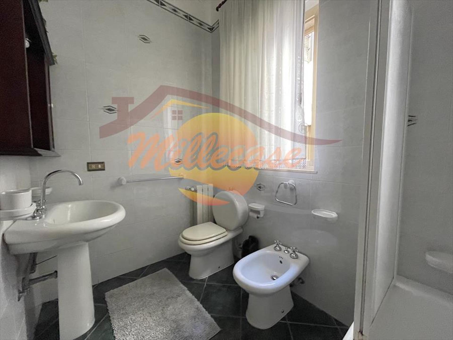 Trilocale in affitto in via bondif�, Siracusa