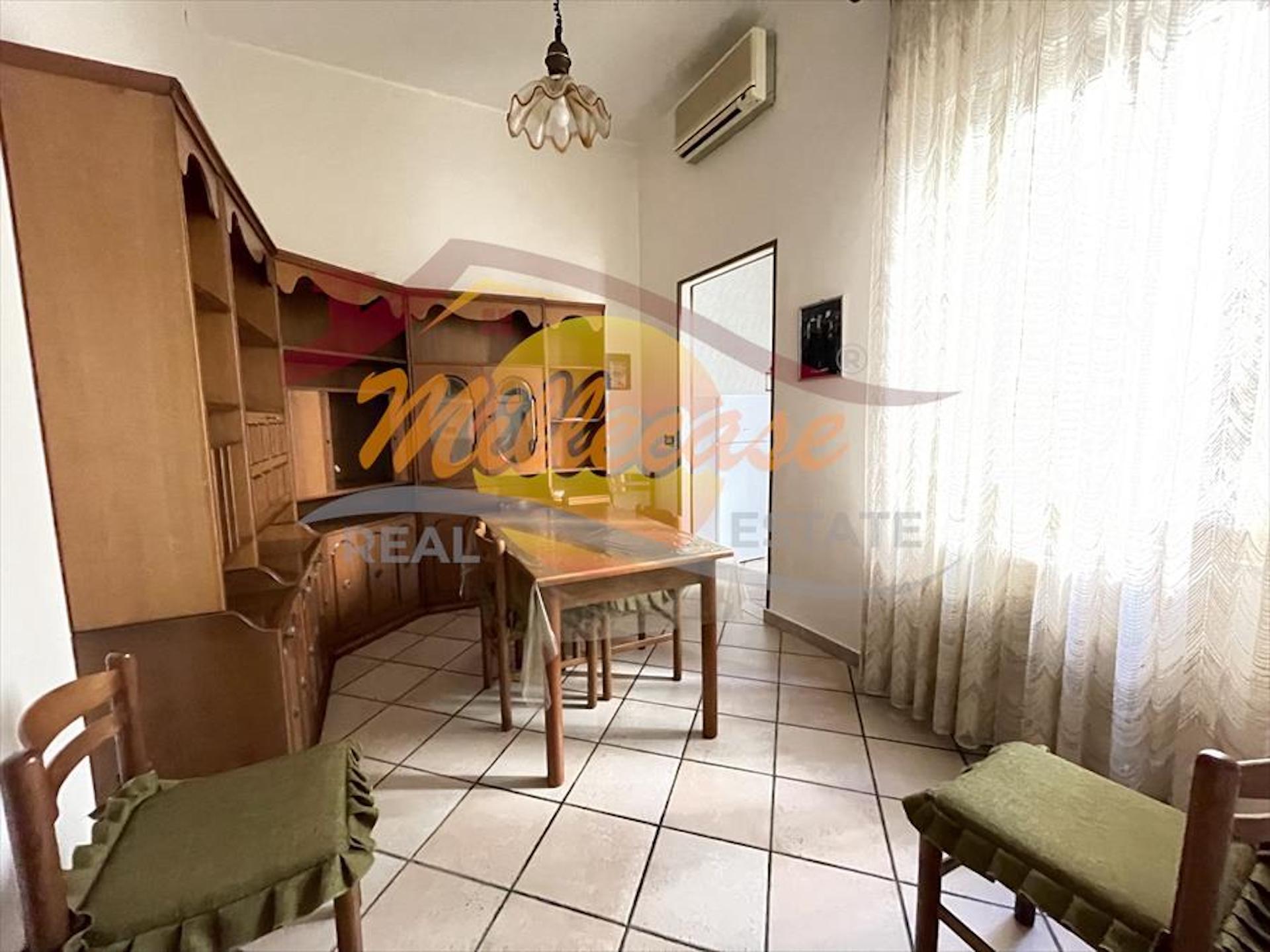 Trilocale in affitto in via bondif�, Siracusa