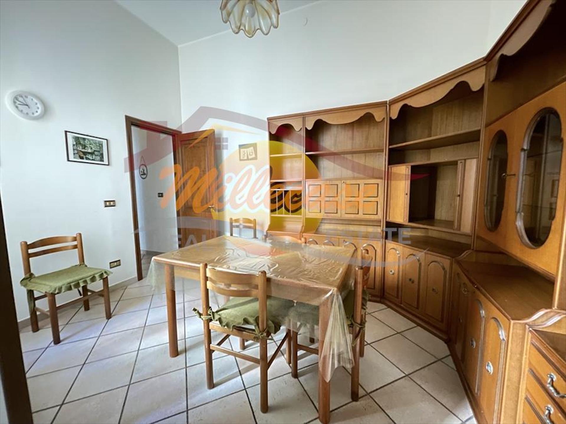 Trilocale in affitto in via bondif�, Siracusa