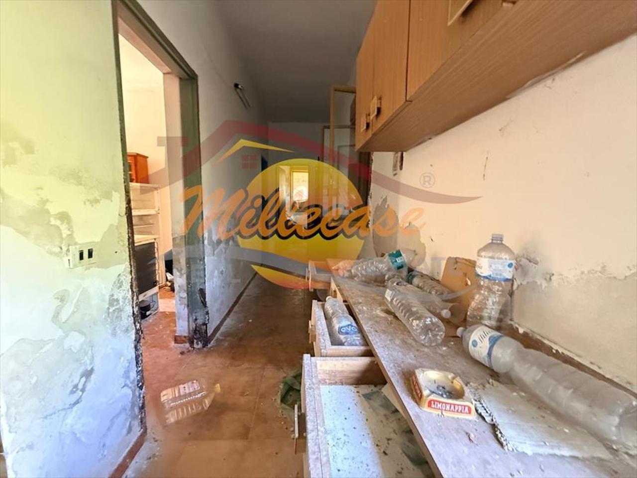 Villa con giardino in via san giovanni bosco, Siracusa