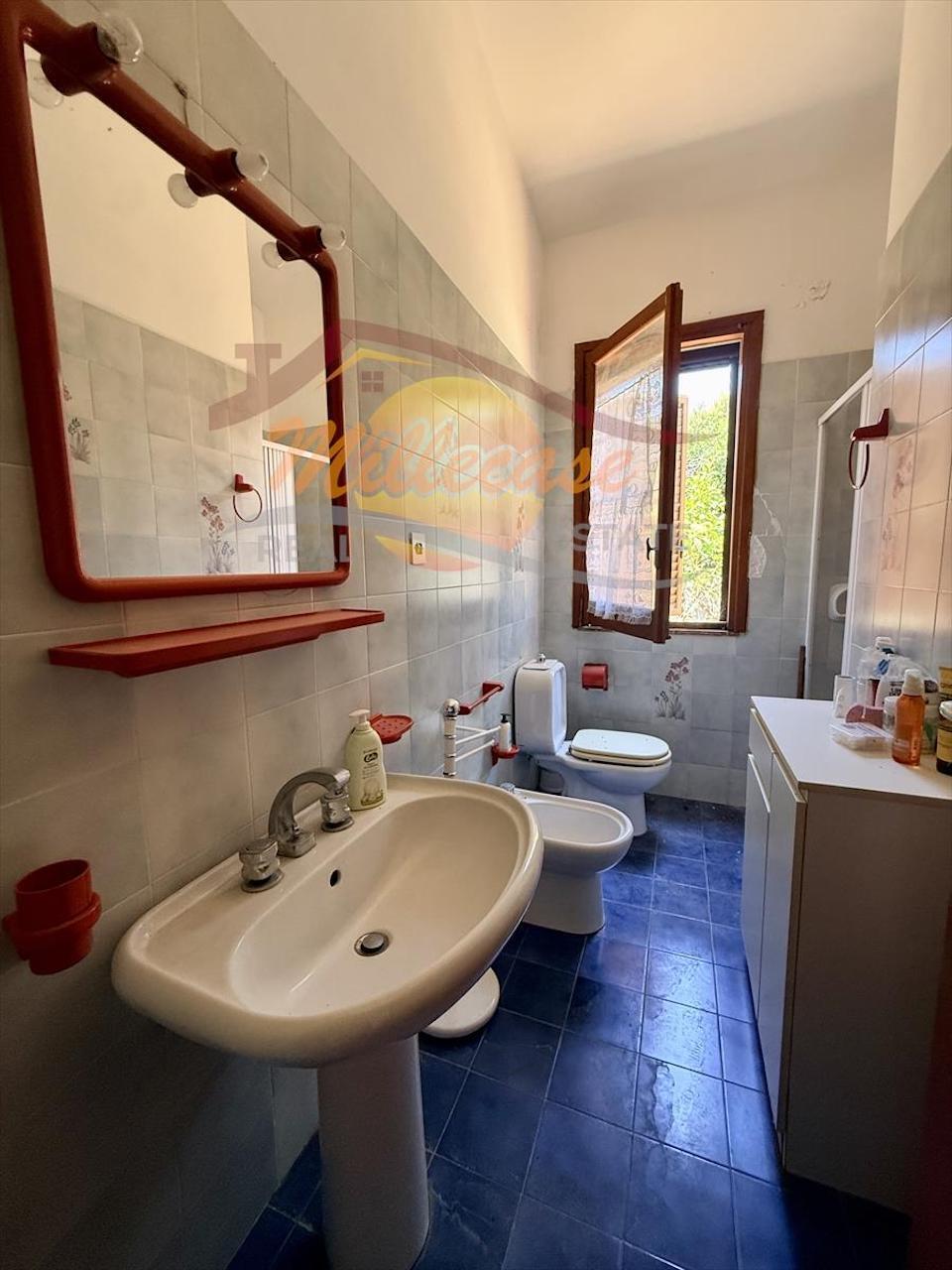 Villa con giardino in via tersicore, Siracusa
