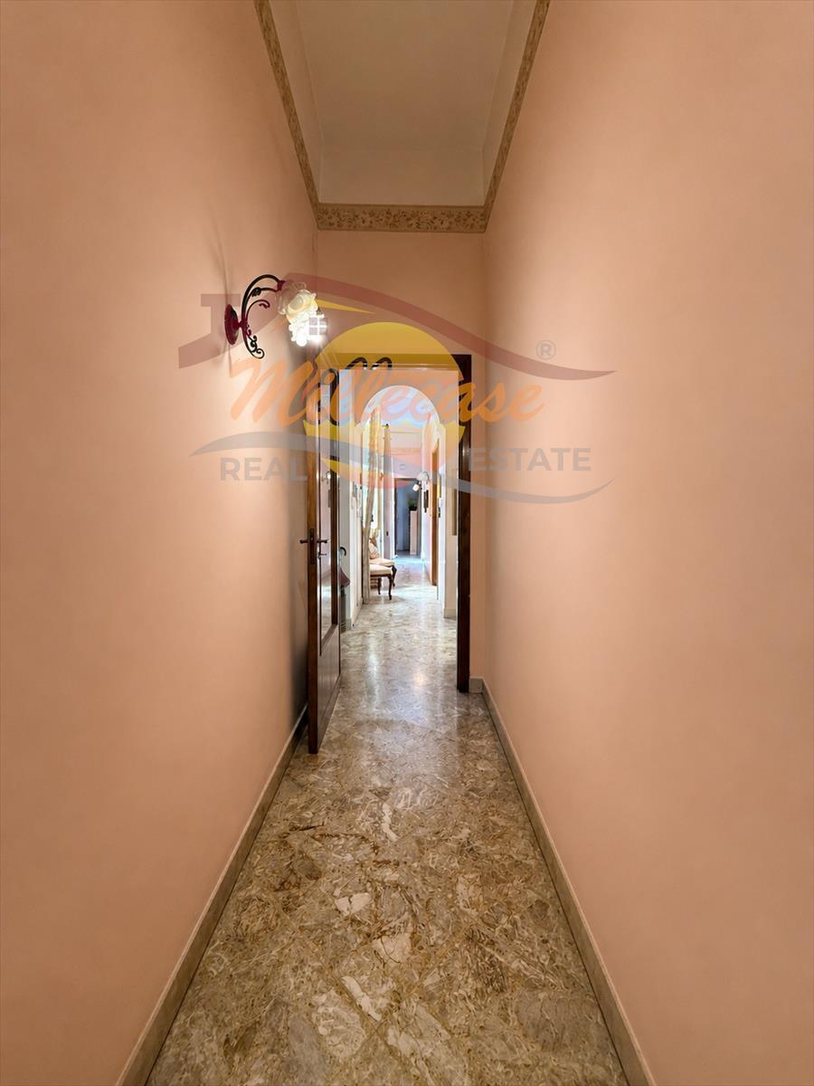 Appartamento vista mare in via g. b. perasso, Siracusa