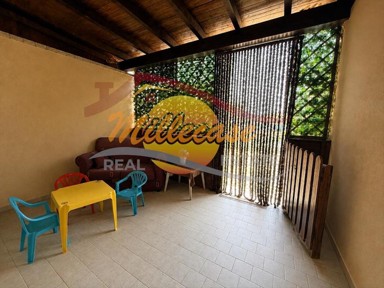Villetta a schiera con giardino in viale edoardo garrone, Melilli