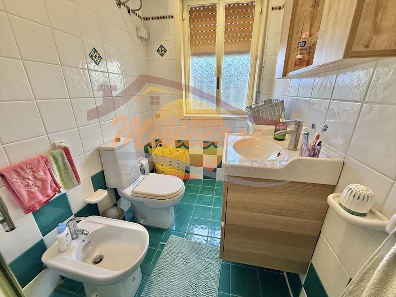 Villa con giardino in via giacomo bove, Siracusa