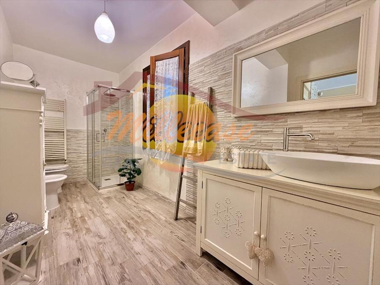 Casa indipendente con giardino in via vincenzo bordone, Siracusa