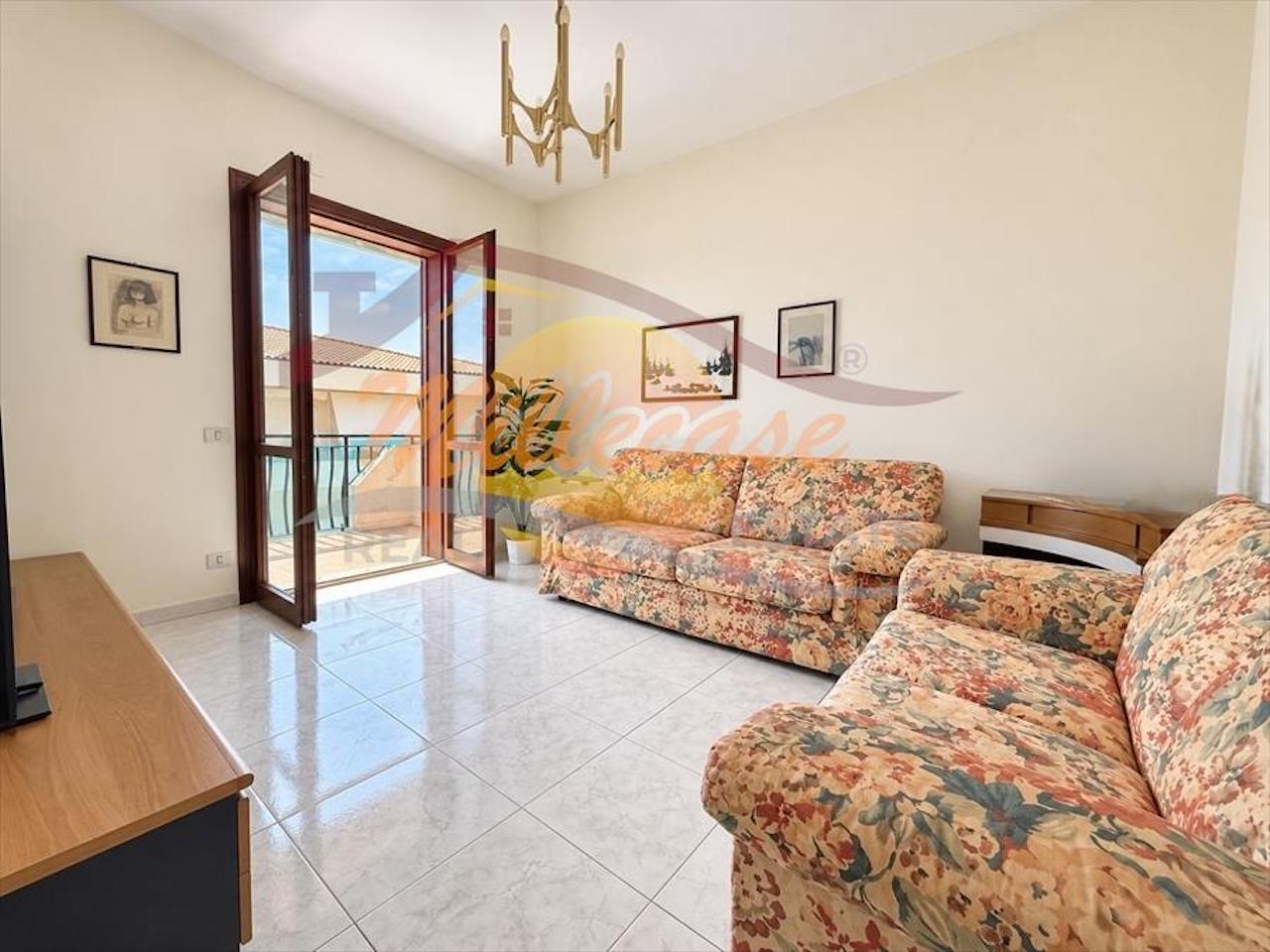 Trilocale con terrazzo in via siracusa 22, Siracusa