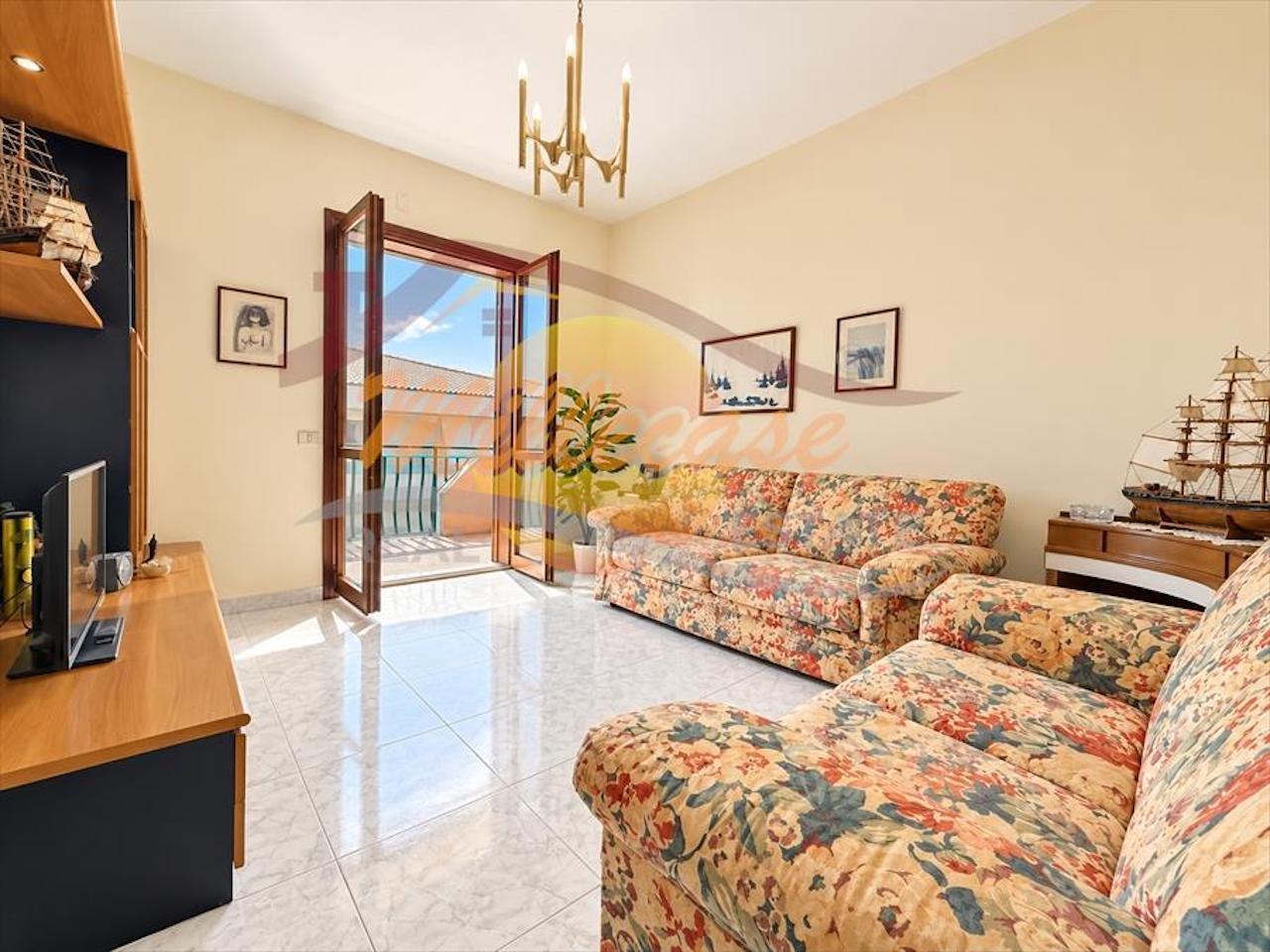 Trilocale con terrazzo in via siracusa 22, Siracusa