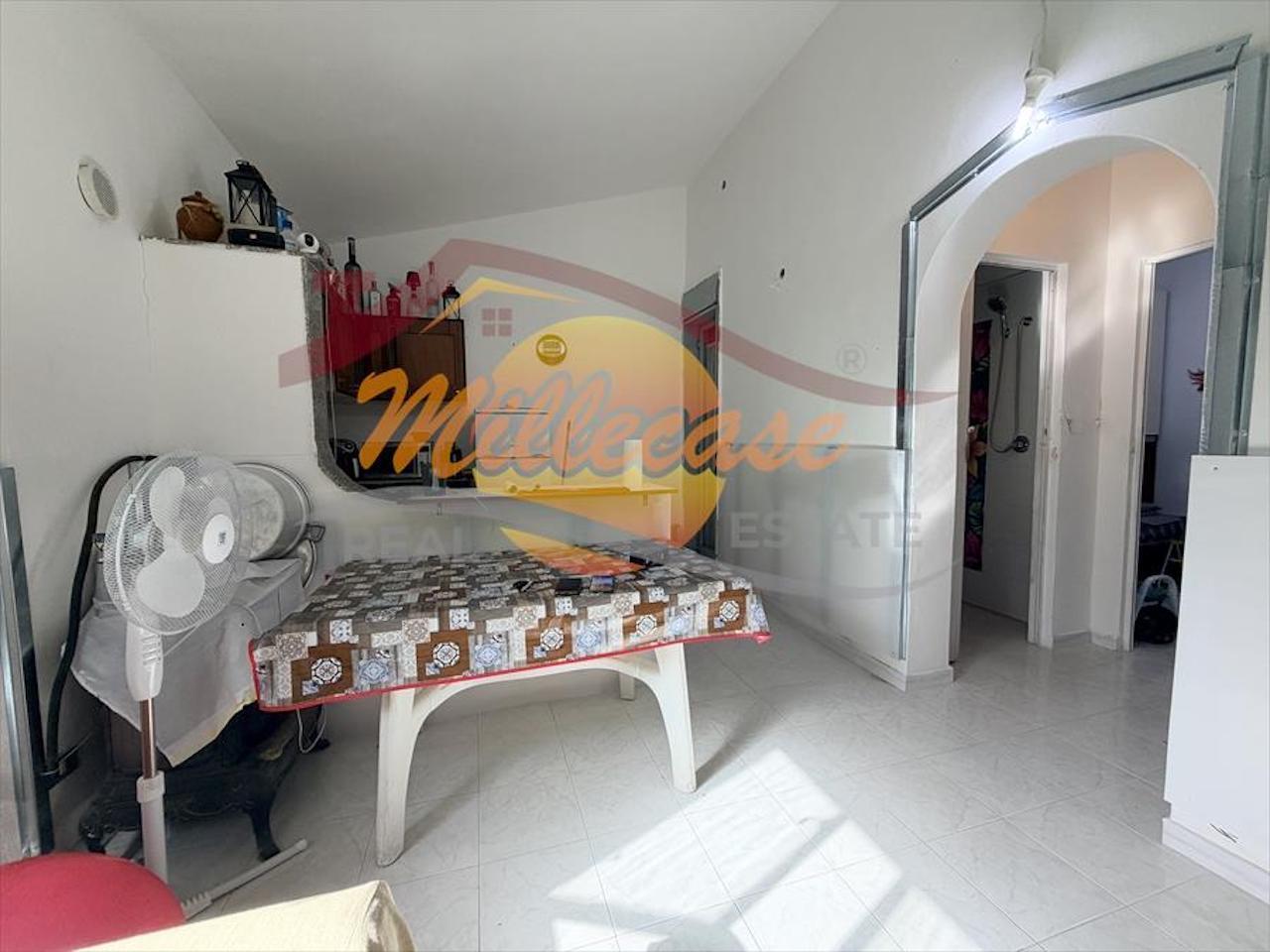 Villa con giardino in strada benali, Siracusa