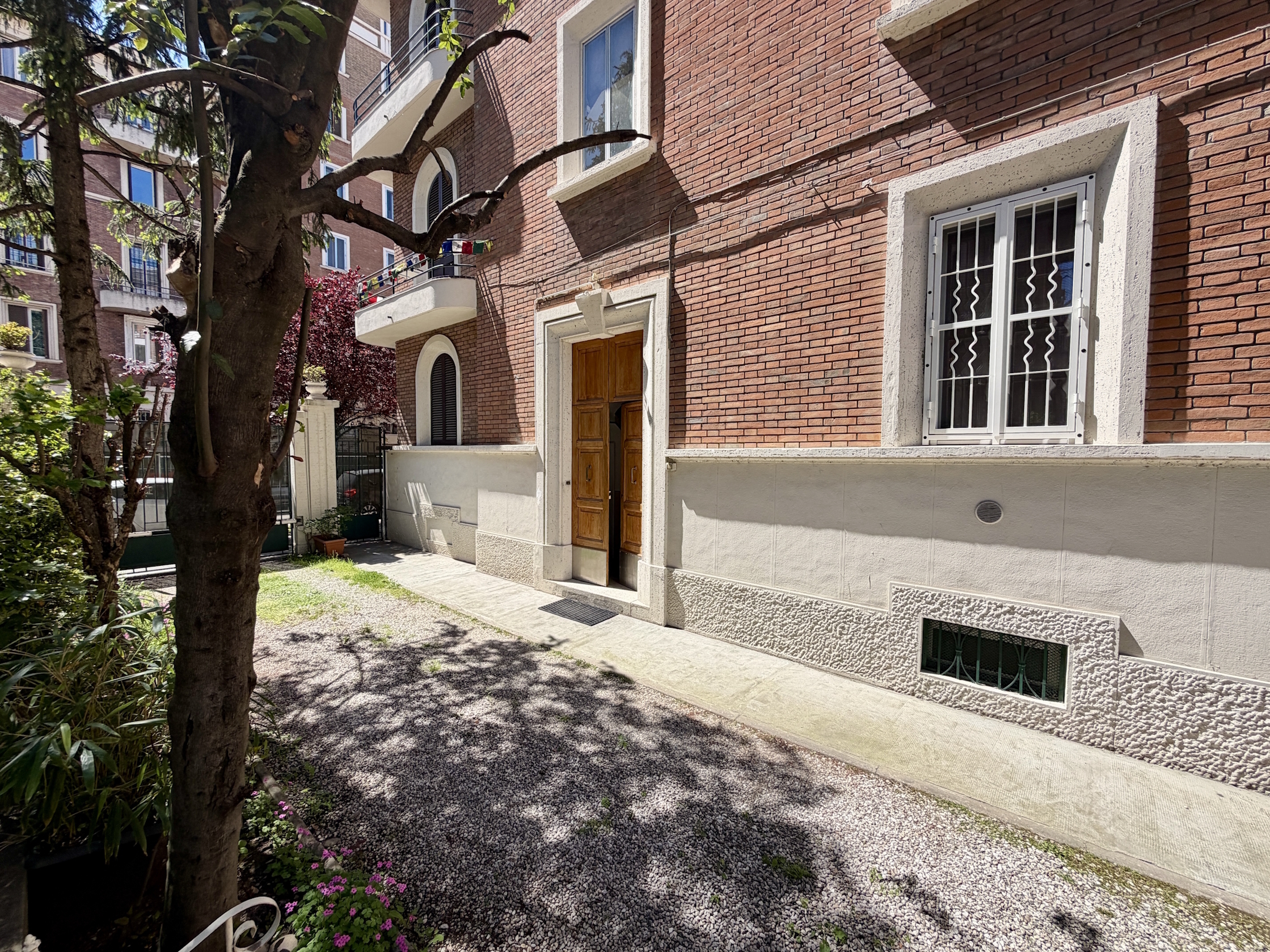 Quadrilocale con giardino in via giuseppe mazza 4, Bologna