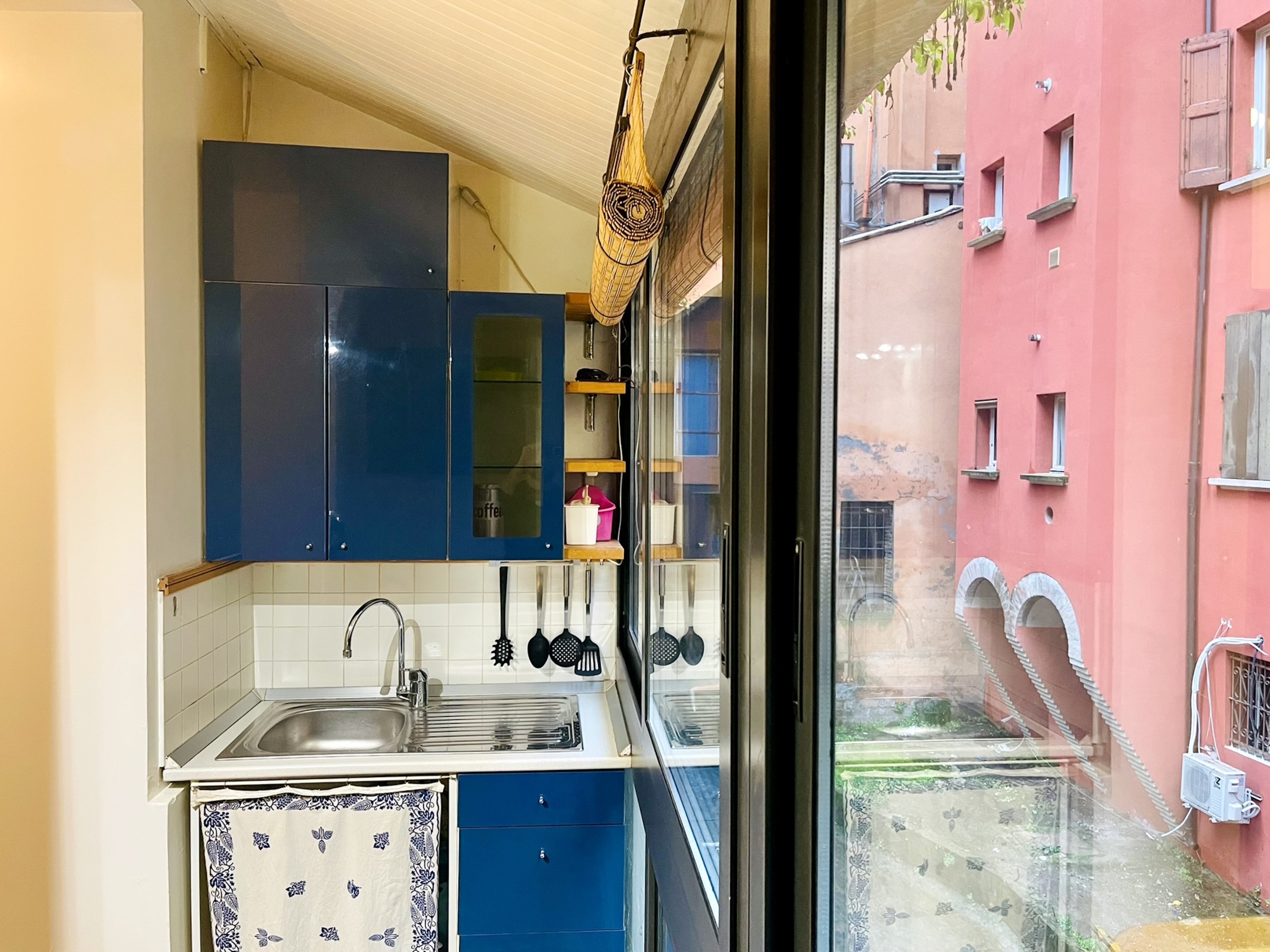 Bilocale in vendita in via capo di lucca 4, Bologna