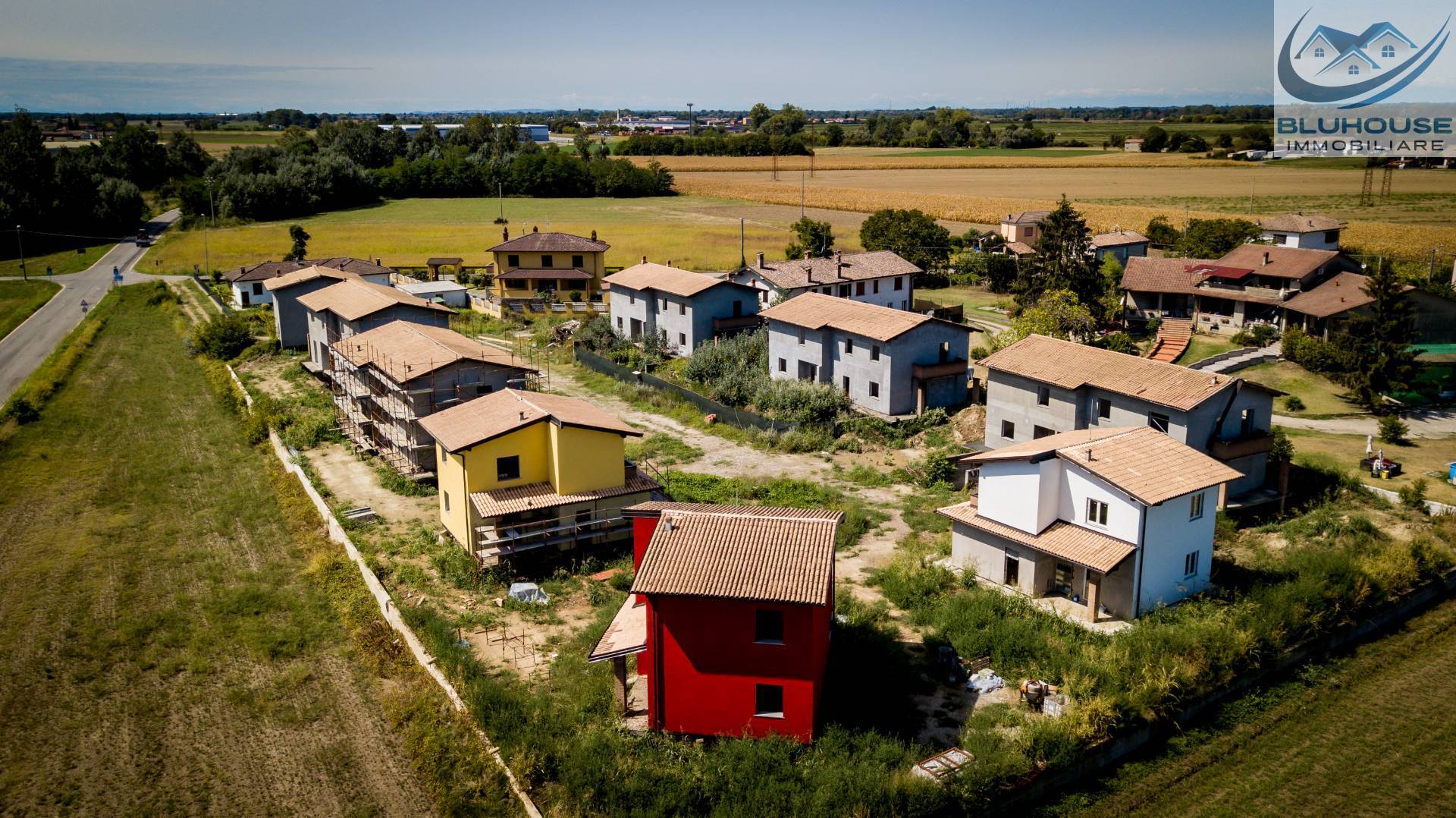 Villa con box, Castelletto di Branduzzo valle botta